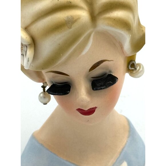 Enesco 4.5  " Lady Head Vase Blue Dress Blonde With Flower VTG Long Lashes As Is - Picture 4 of 8